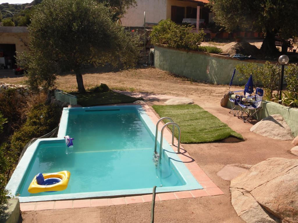 Villa L'Oleandro Oliena Exterior photo